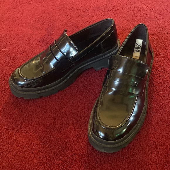 Zara lug sole patent leather slip on platform loafers 39 - Picture 4 of 9